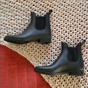 NWOT Black Ankle Rain Booties